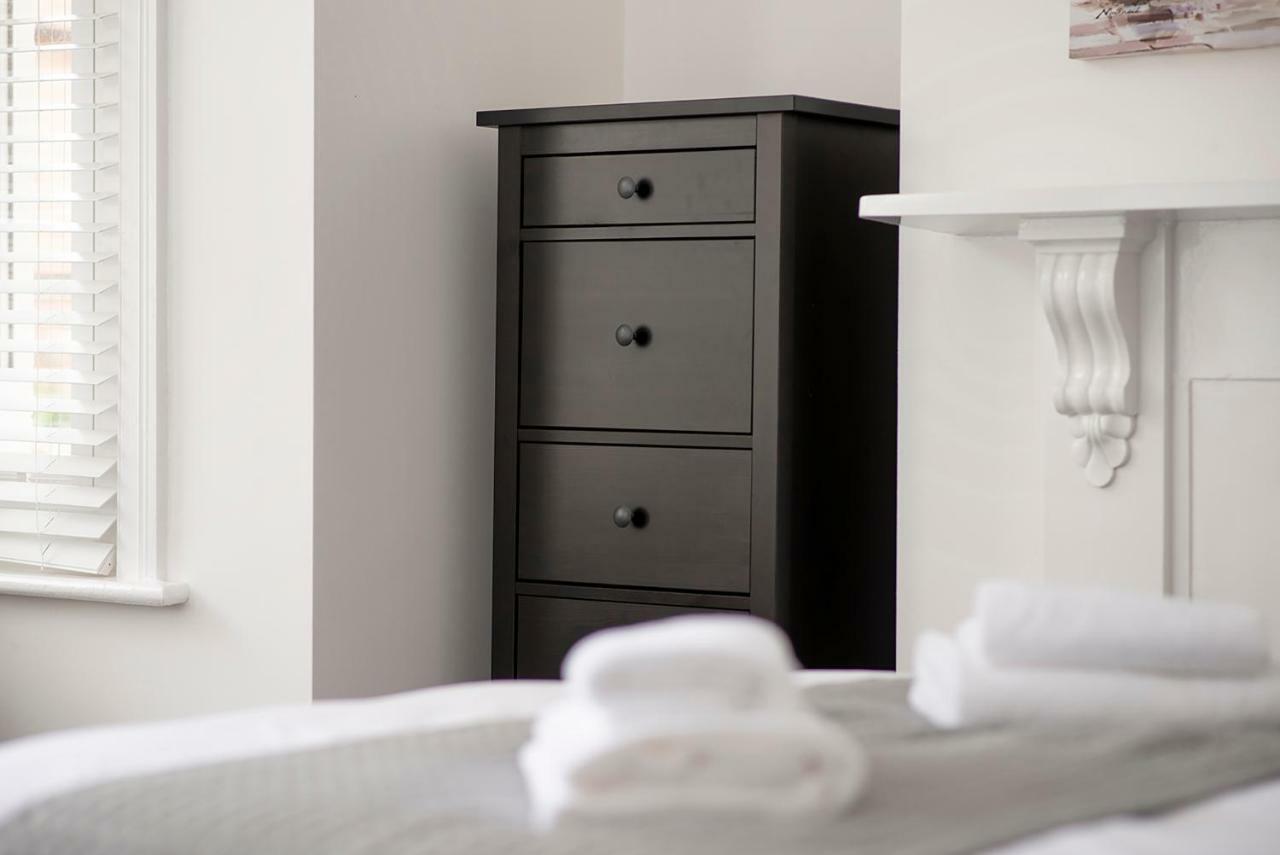 Flat A - Spacious Ground Floor, 1 Bedroom Apartment In Central Southsea, Portsmouth Eksteriør bilde